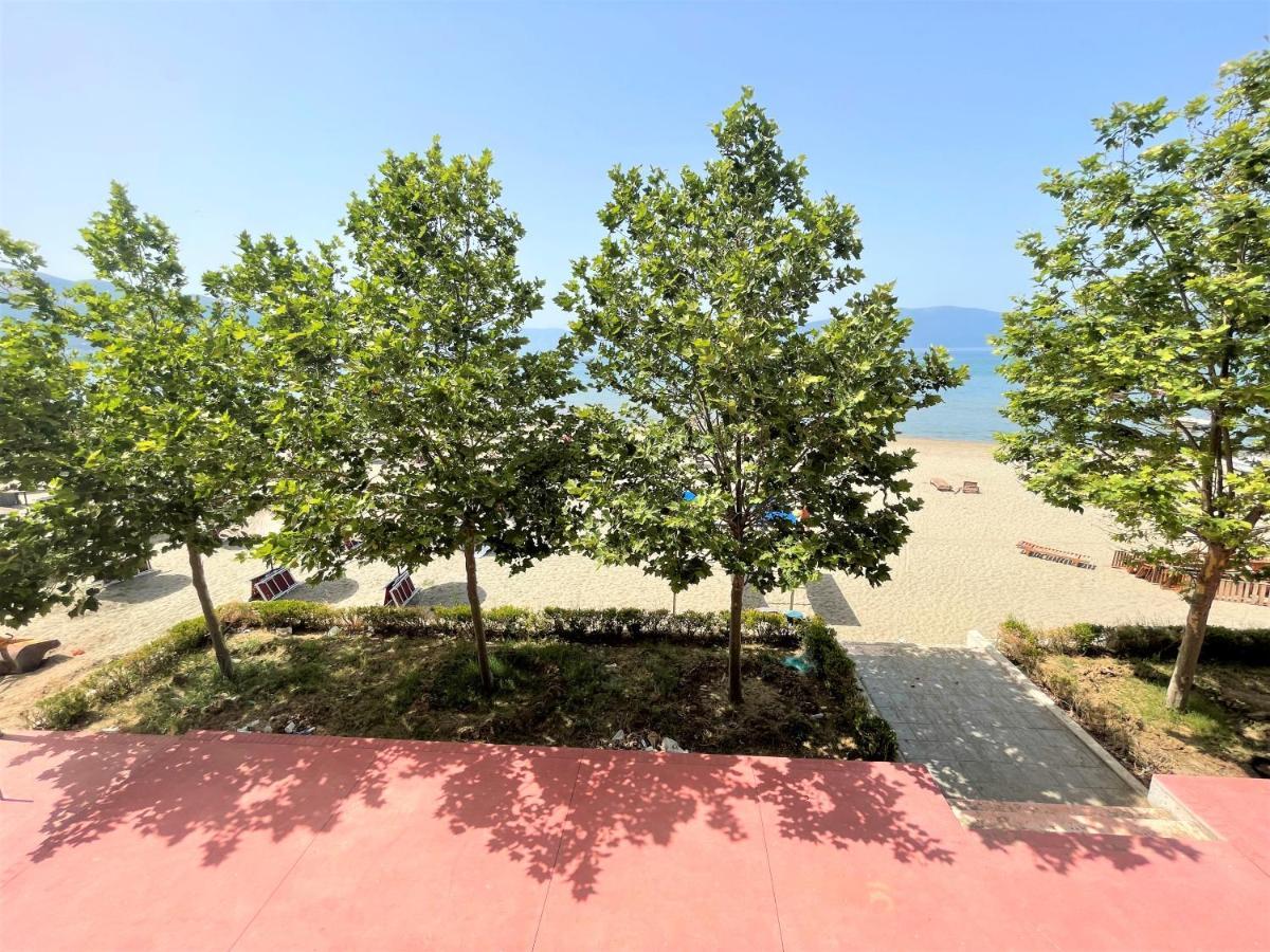 Sky & Sea Viewing Apartment Vlore Exterior photo