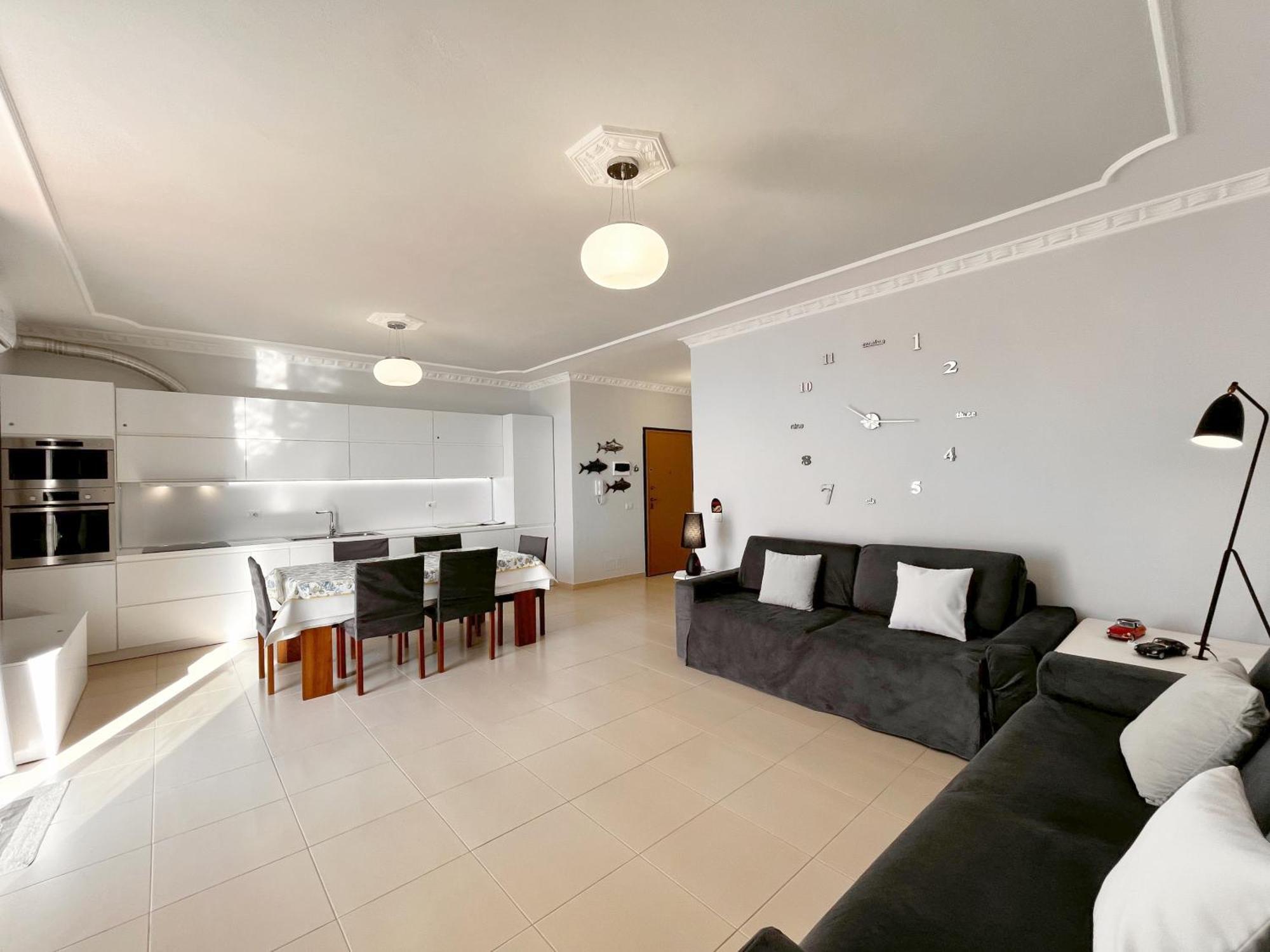 Sky & Sea Viewing Apartment Vlore Exterior photo